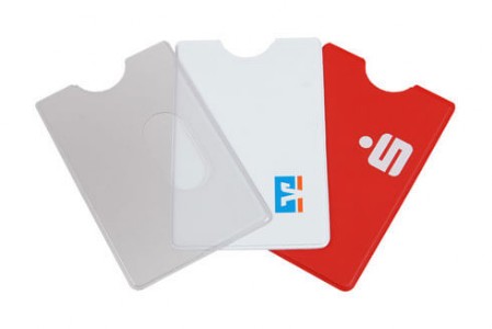 Scheckkartenhüllen aus Kunststoff bedrucken - DUO Produktion